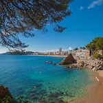 Apartament Sant Lluis Center, 2 Min Walk From The Sea *