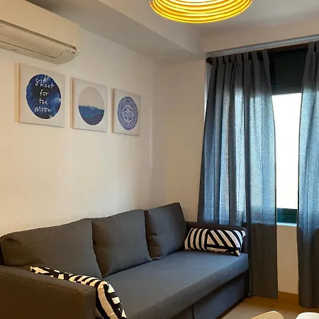 Sant Lluis Center, 2 Min Walk From The Sea リョレート・デ・マル