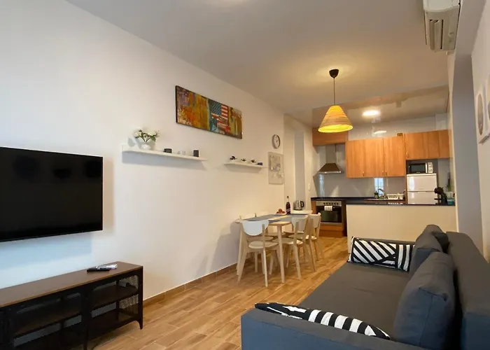 Appartement Sant Lluis Center, 2 Min Walk From The Sea *