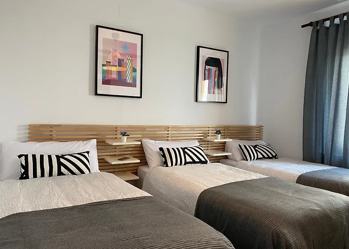 Appartement Sant Lluis Center, 2 Min Walk From The Sea *