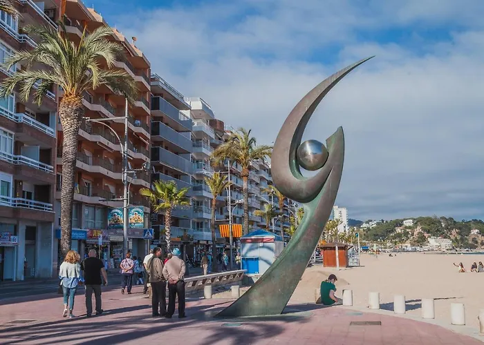 Appartement Sant Lluis Center, 2 Min Walk From The Sea *