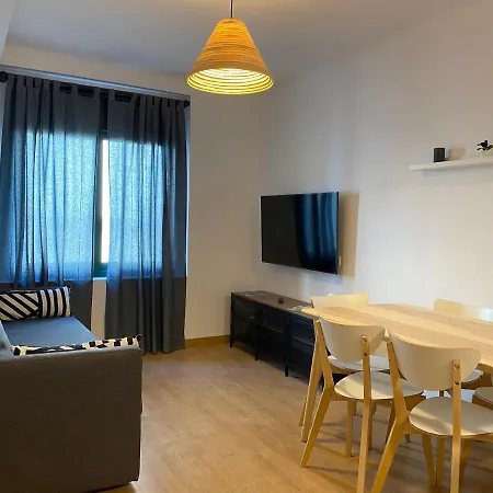 Sant Lluis Center, 2 Min Walk From The Sea Апартаменты *