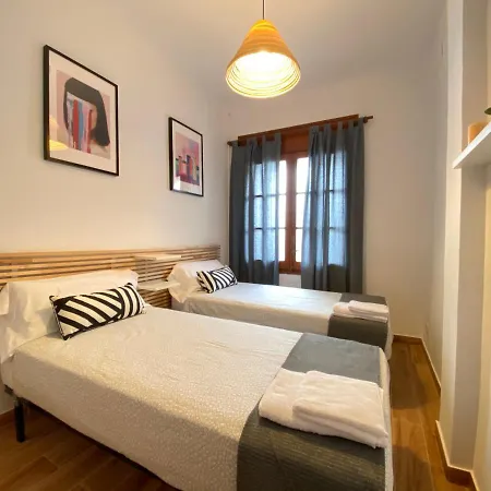 Appartement Sant Lluis Center, 2 Min Walk From The Sea Lloret de Mar