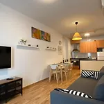 Daire Sant Lluis Center, 2 Min Walk From The Sea *
